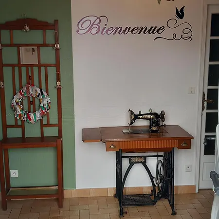 Prázdninový dům Spacieux Avec Jardin, Wifi, Animaux Admis - Fr-1-410-462