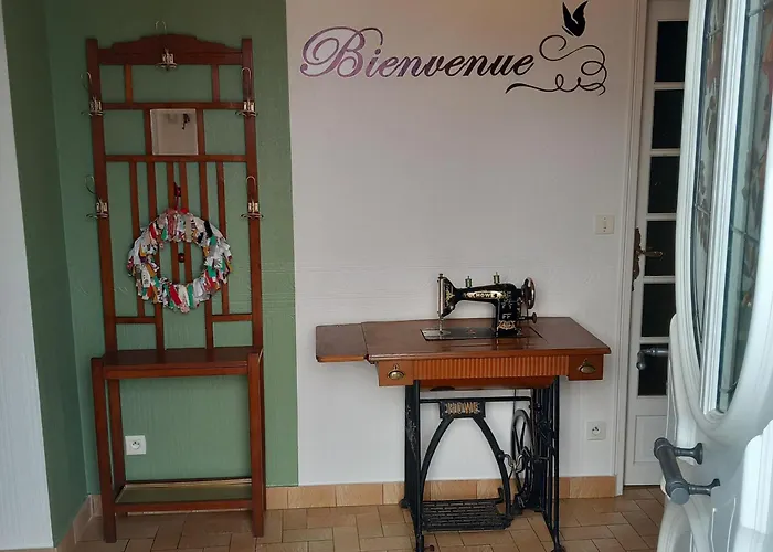 בית נופש Spacieux Avec Jardin, Wifi, Animaux Admis - Fr-1-410-462